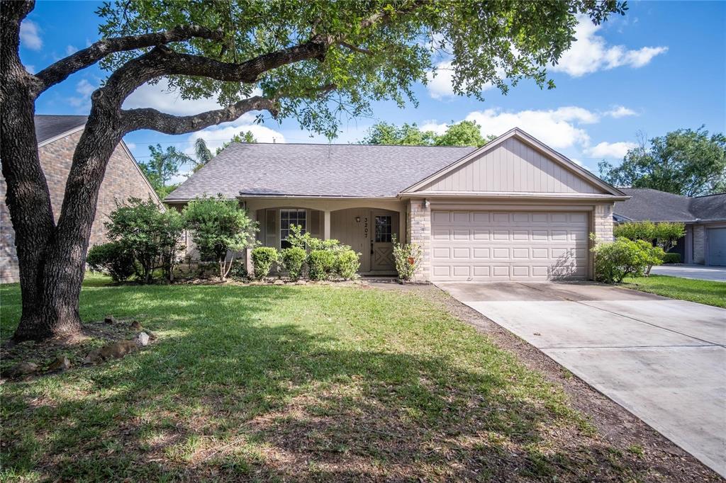 3207 Rimrock Drive, Missouri City, Texas image 1