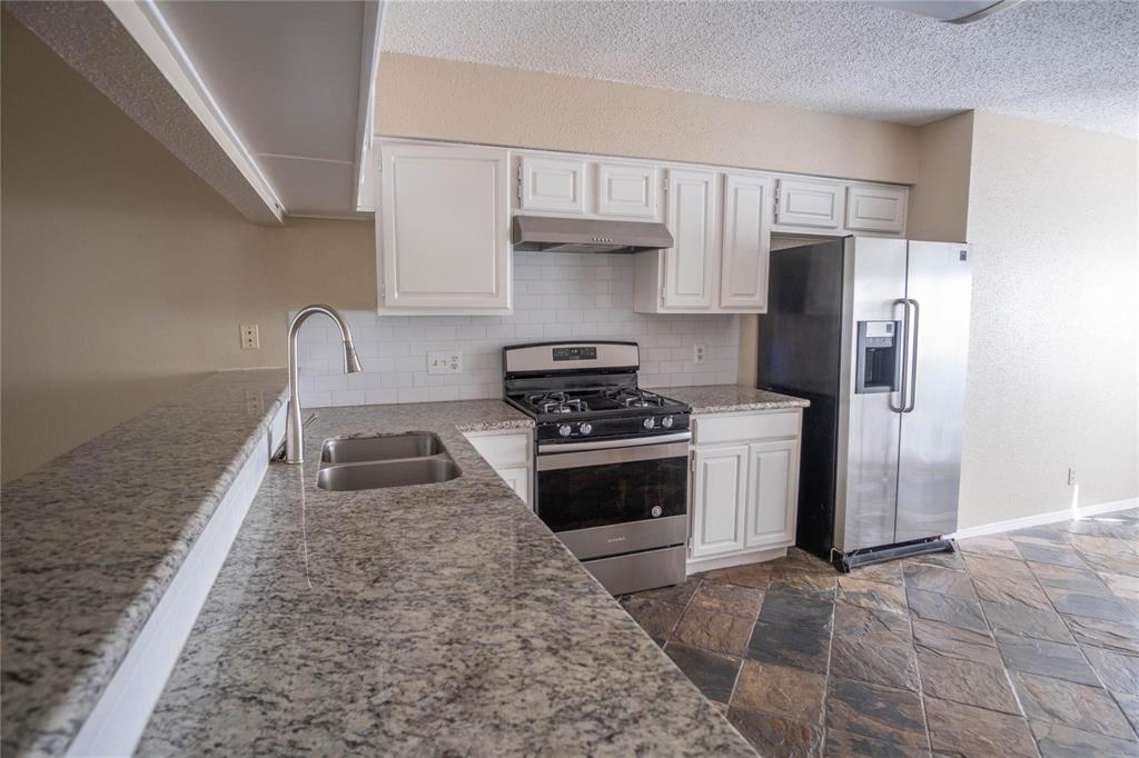 3207 Rimrock Drive, Missouri City, Texas image 7