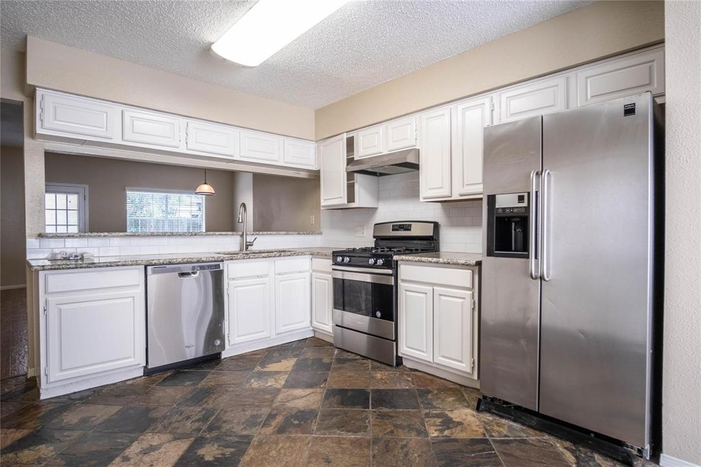 3207 Rimrock Drive, Missouri City, Texas image 5