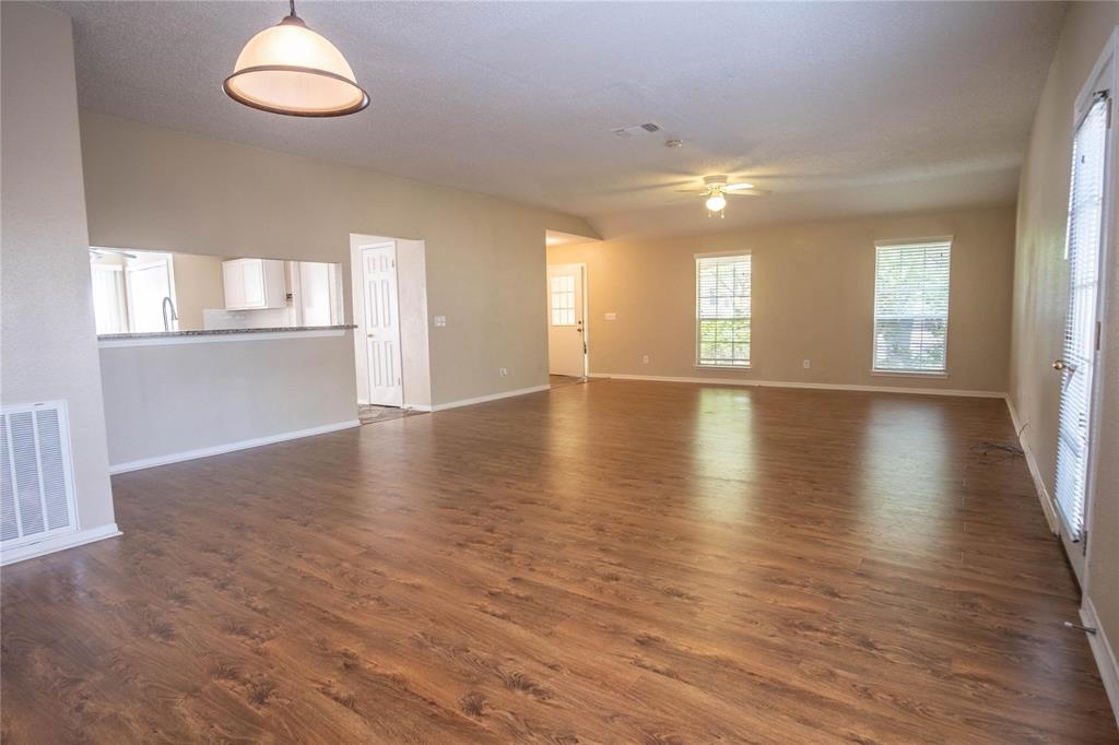 3207 Rimrock Drive, Missouri City, Texas image 3