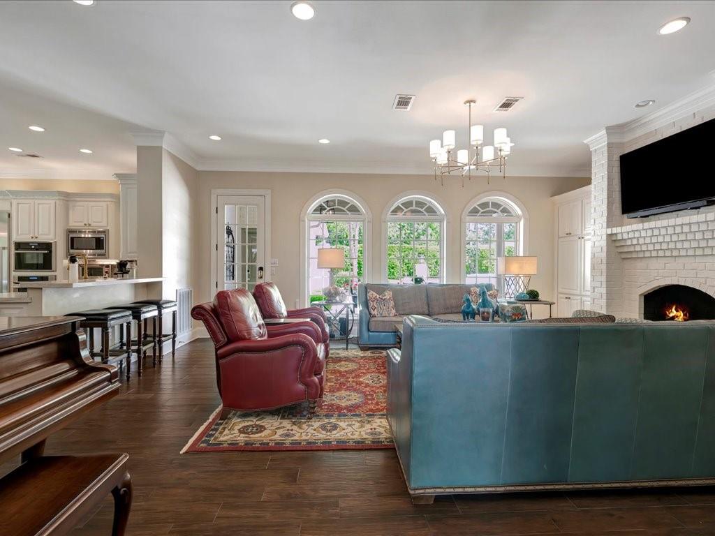 201 Deerfield Drive, Lufkin, Texas image 13