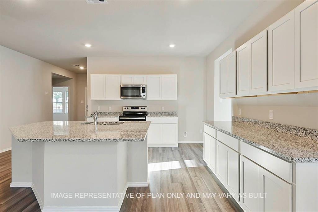 205 Rockbridge Drive, Huntsville, Texas image 2