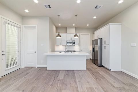 MLS: 47338505