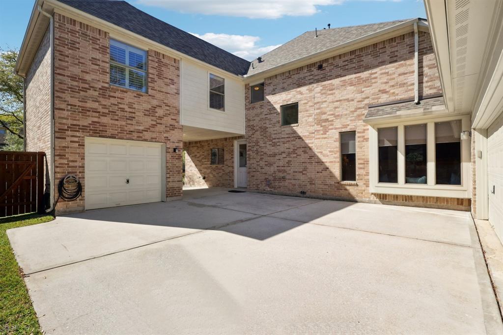 14323 Kingston Falls Lane, Humble, Texas image 3