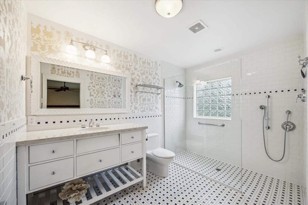 701 Peachtree Drive, Brenham, Texas image 20