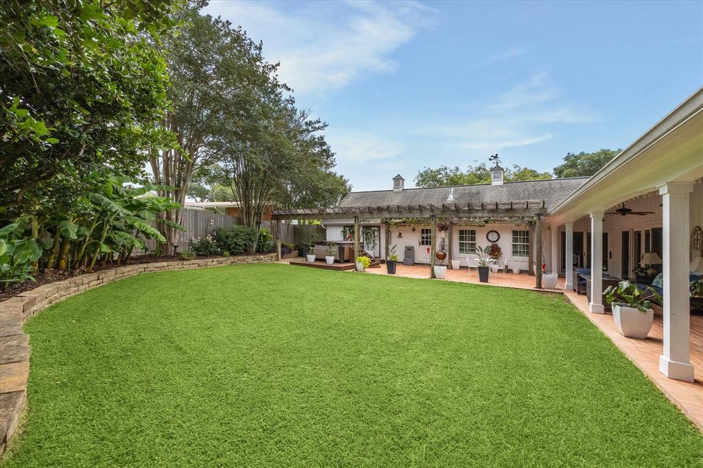 701 Peachtree Drive, Brenham, Texas image 27