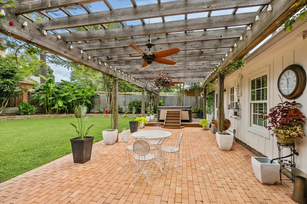 701 Peachtree Drive, Brenham, Texas image 25