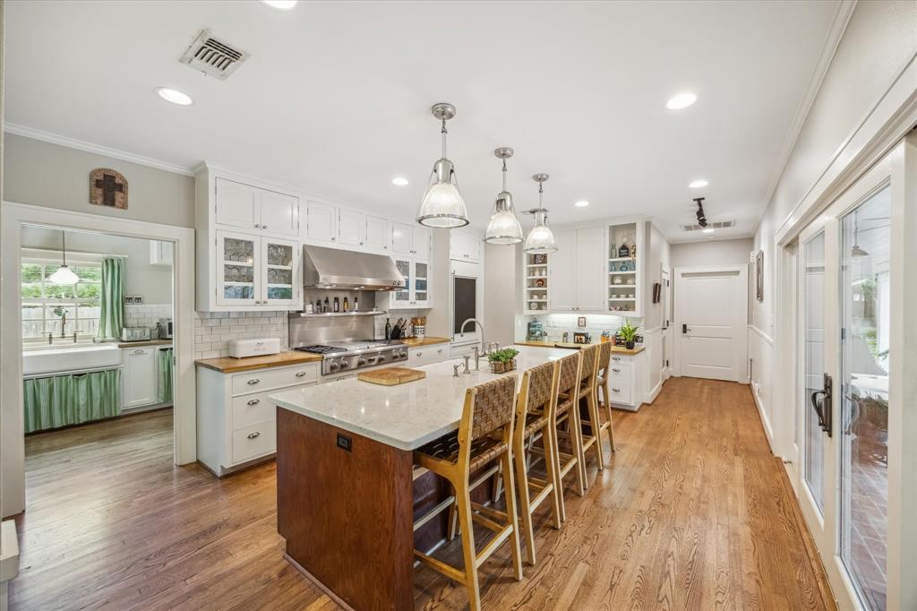 701 Peachtree Drive, Brenham, Texas image 10