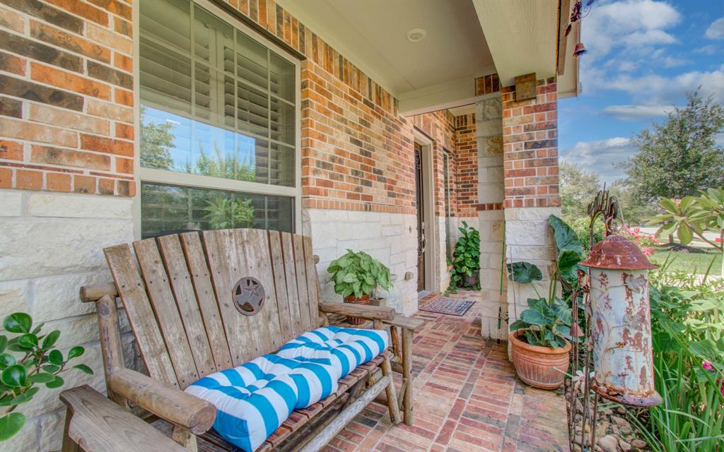 15411 Dundas Drive