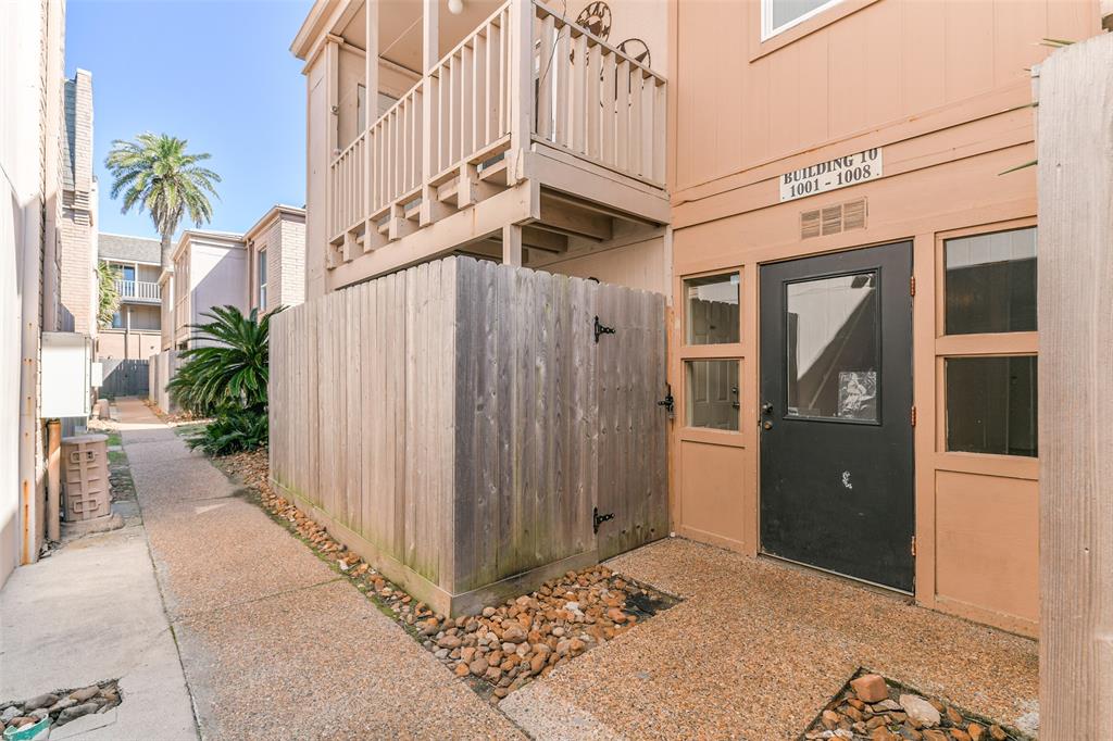 215 Postoffice Street #1004, Galveston, Texas image 2