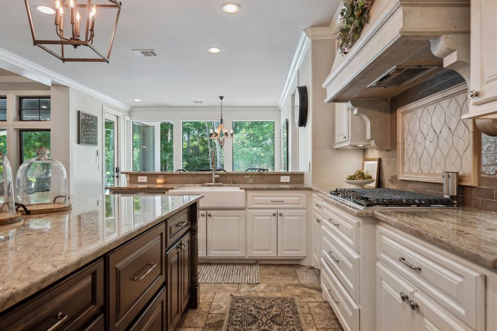 4202 Hidden Winds Drive, Spring, Texas image 12