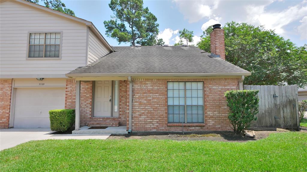 7725 Champion Pines Drive #31, Spring, Texas image 18
