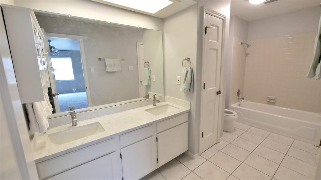 7725 Champion Pines Drive #31, Spring, Texas image 13