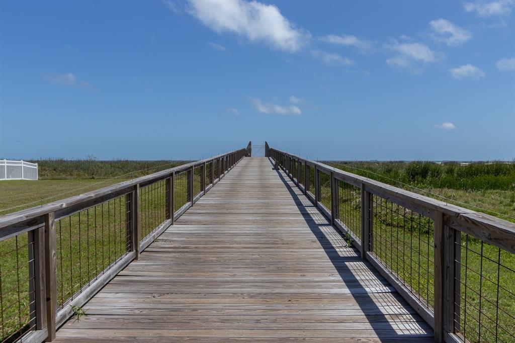 4 Grand Beach Boulevard