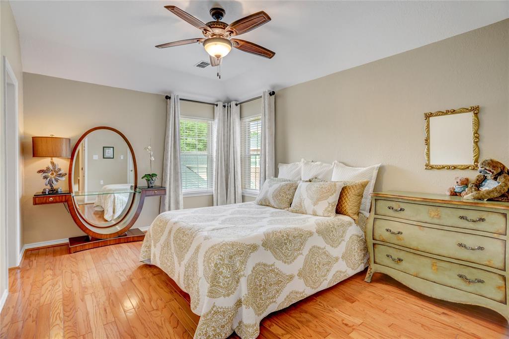 3910 Woodglen Court, Houston, Texas image 27
