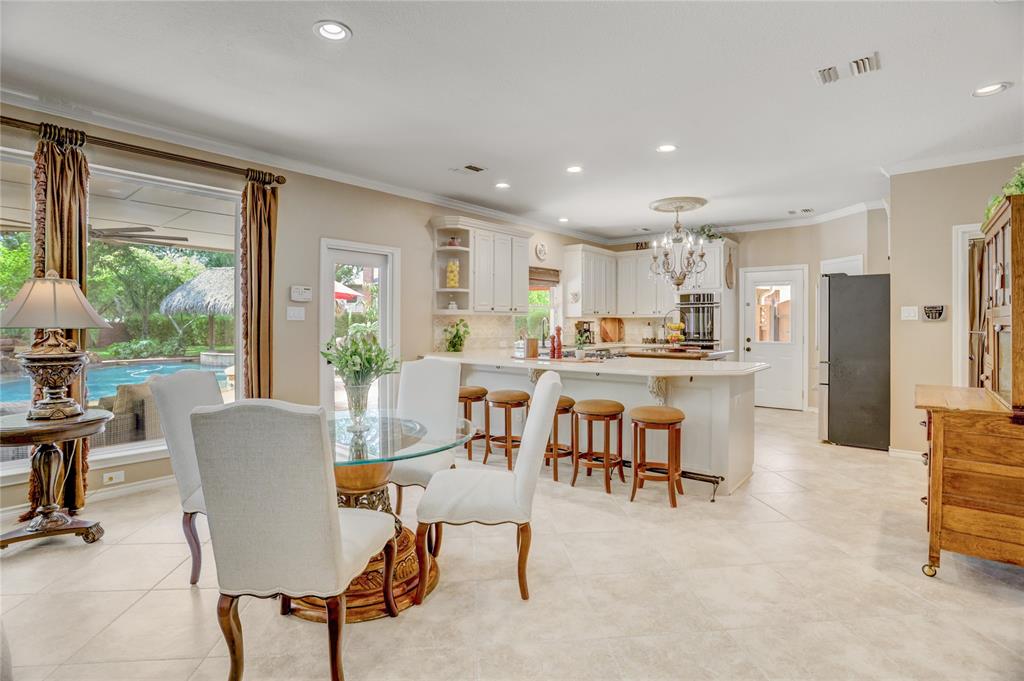 3910 Woodglen Court, Houston, Texas image 14
