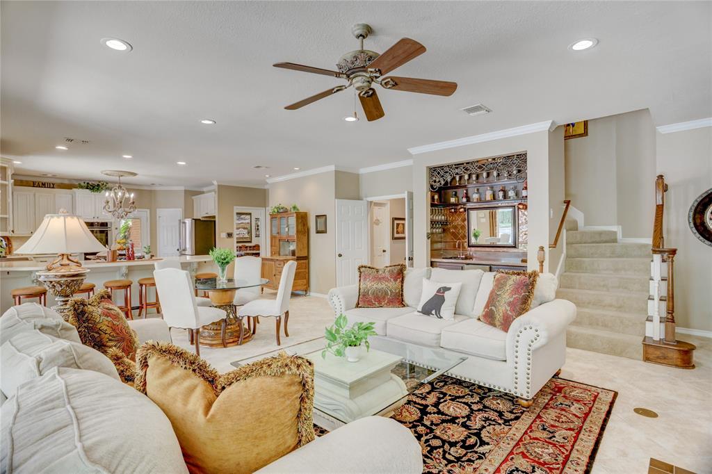 3910 Woodglen Court, Houston, Texas image 12
