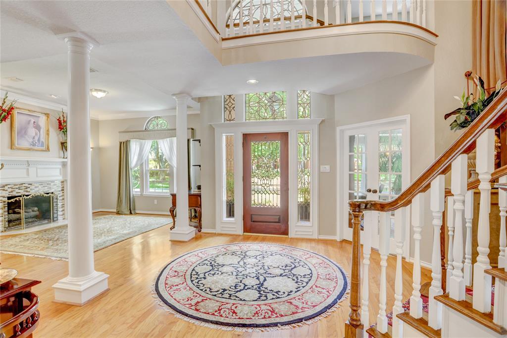 3910 Woodglen Court, Houston, Texas image 9