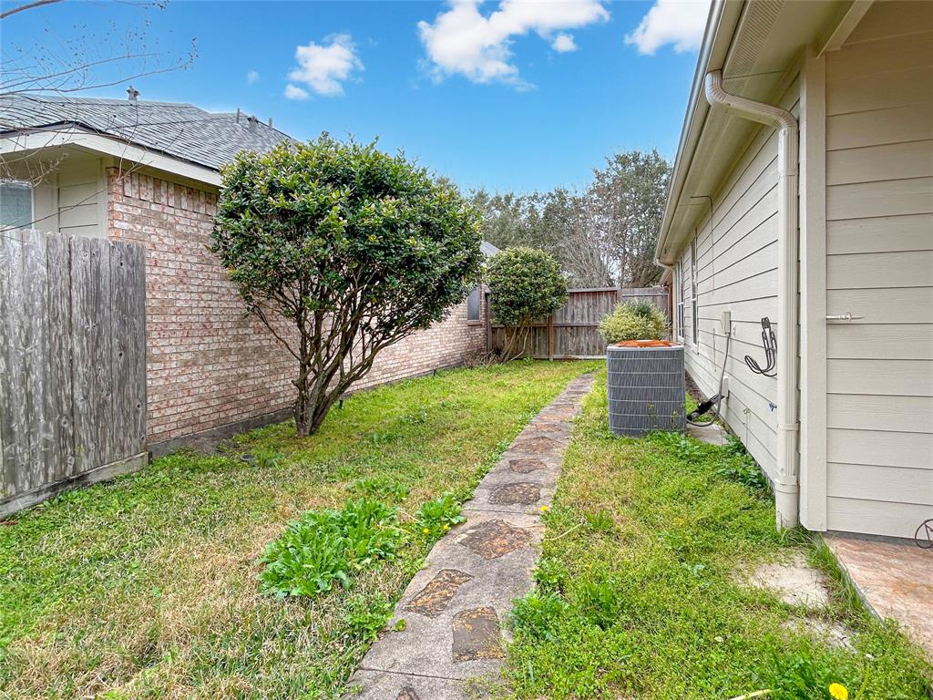 1314 Varese Drive, Pearland, Texas image 24