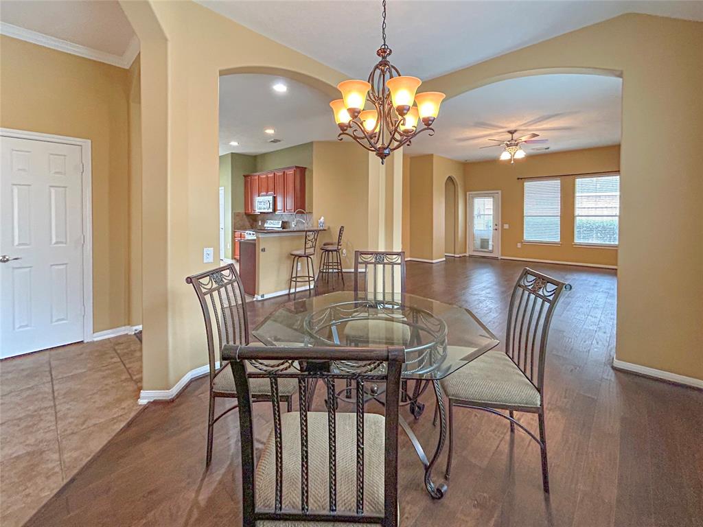 1314 Varese Drive, Pearland, Texas image 9