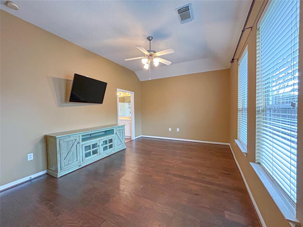 1314 Varese Drive, Pearland, Texas image 14