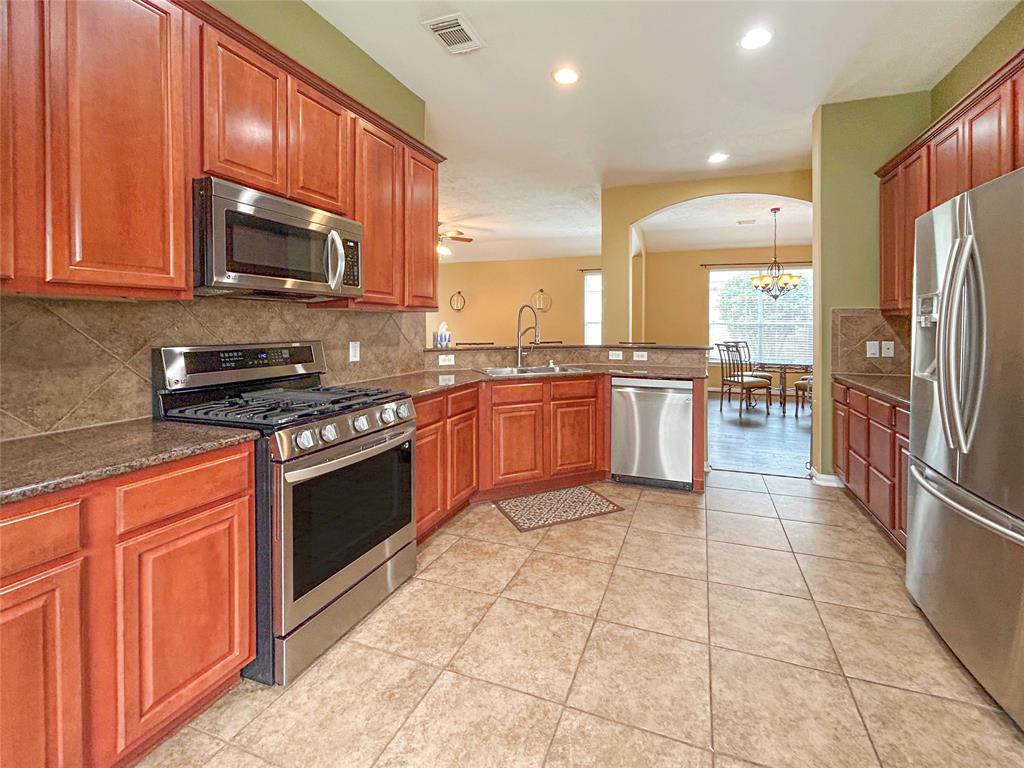 1314 Varese Drive, Pearland, Texas image 3
