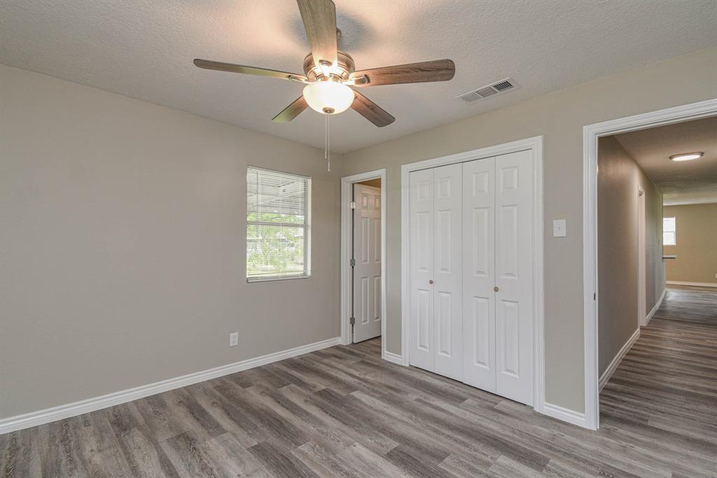 801 S Idaho Street, La Porte, Texas image 13