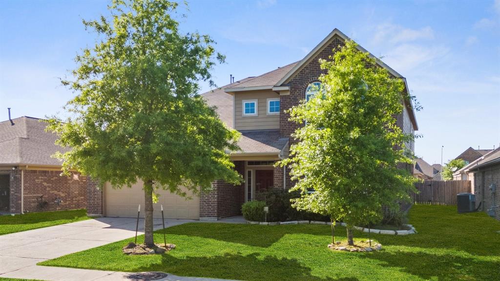 1902 Red Cedar Trail