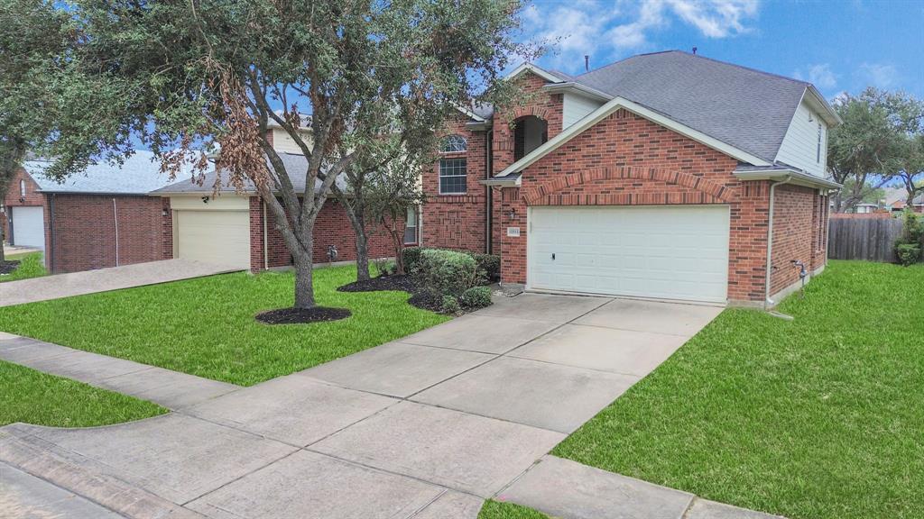 12915 Meadow Springs Drive, Pearland, Texas image 4