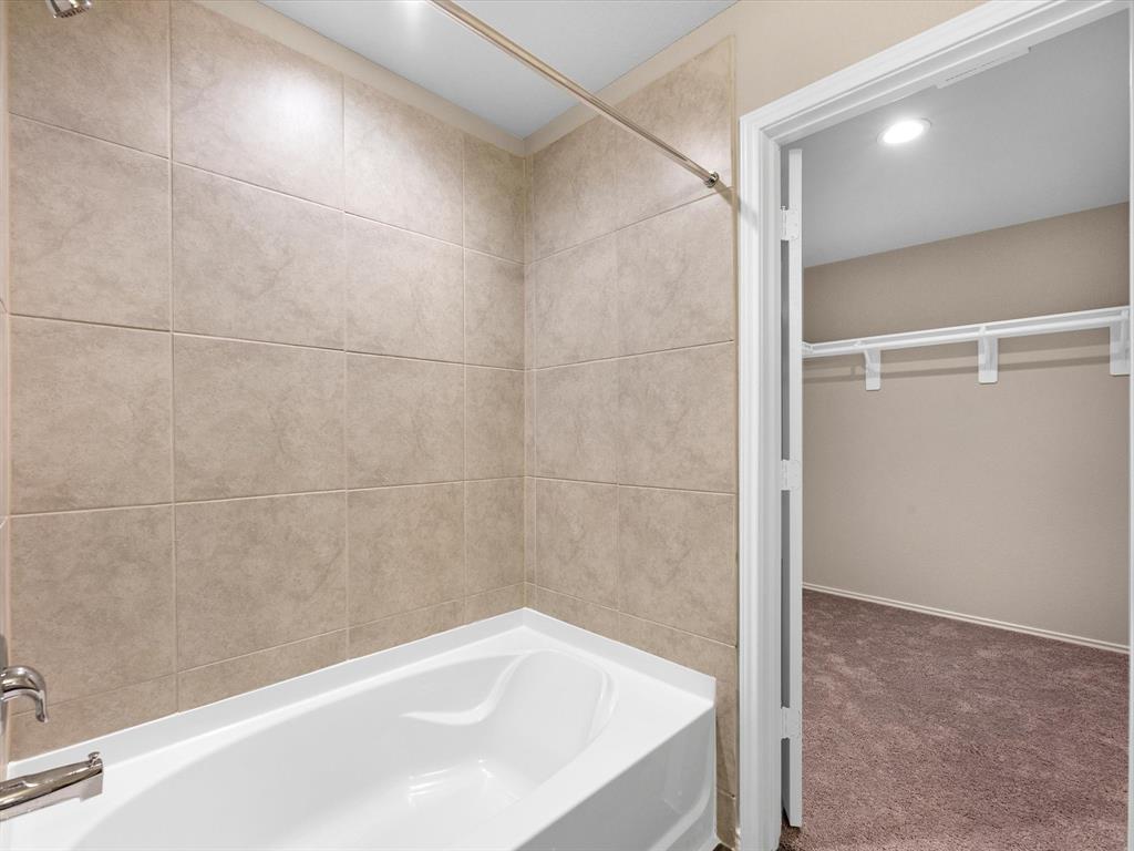 10707 Red Orchid Dr, Houston, Texas image 9