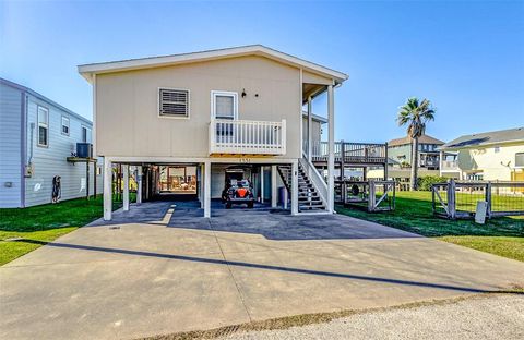 A home in Crystal Beach