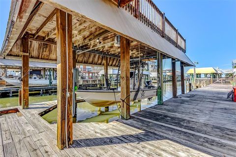 A home in Crystal Beach