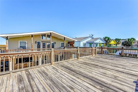 A home in Crystal Beach