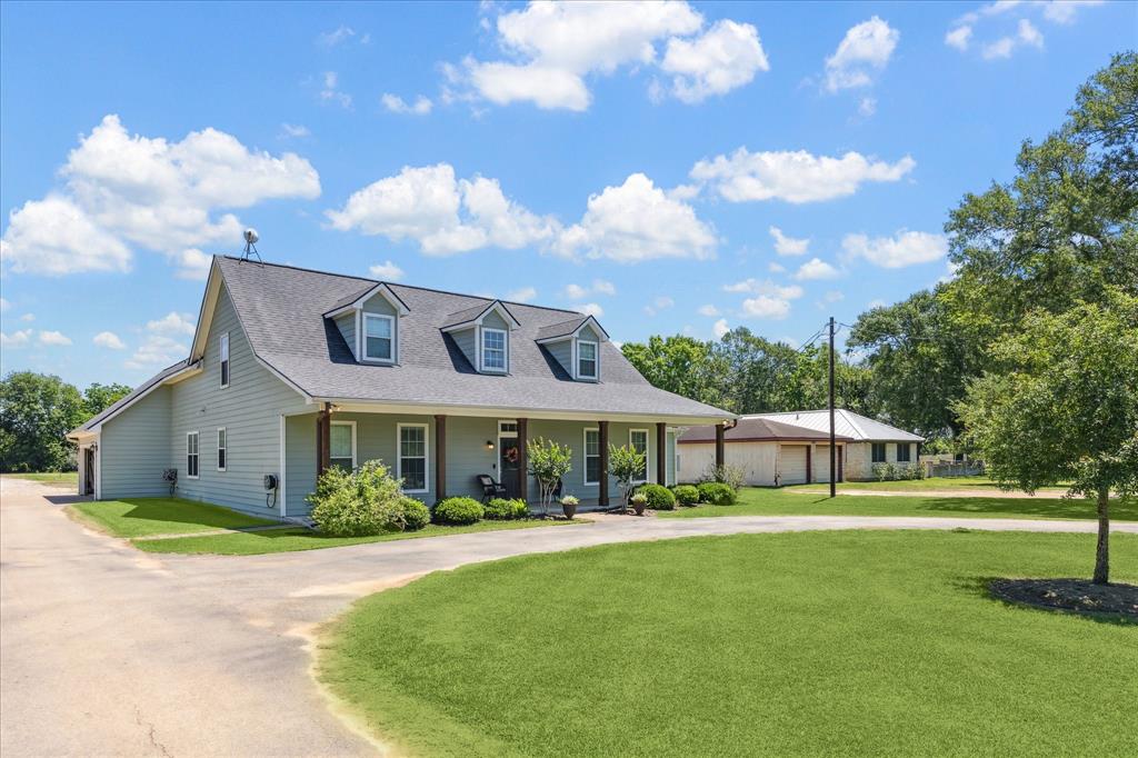 1170 Woody Lane