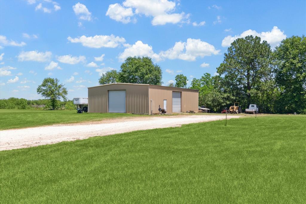 1170 Woody Lane, Sealy, Texas image 30