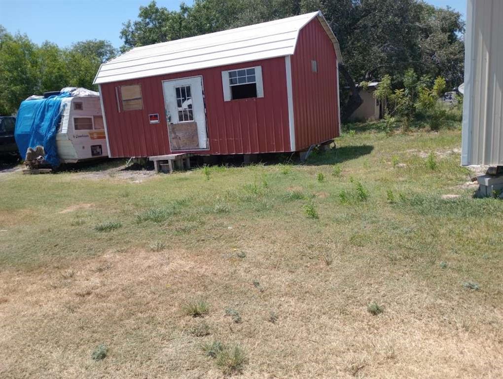 826 Avenue C, Sinton, Texas image 8