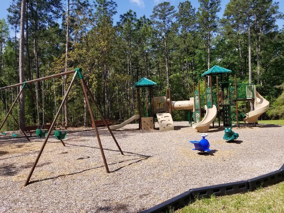 26712 Knottywood Court, Huntsville, Texas image 5