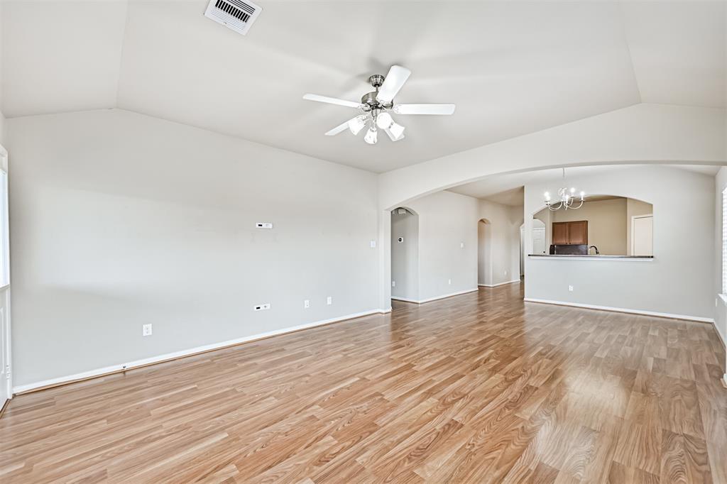 5212 Mcgrath Drive, Alvin, Texas image 17