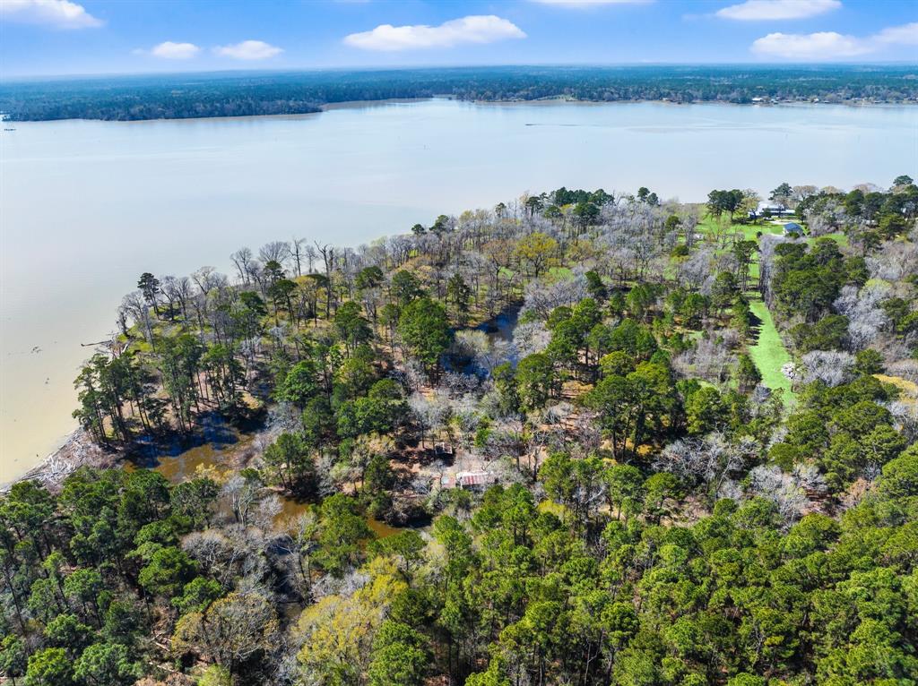 2405 Barretts Landing Road, Trinity, Texas image 14