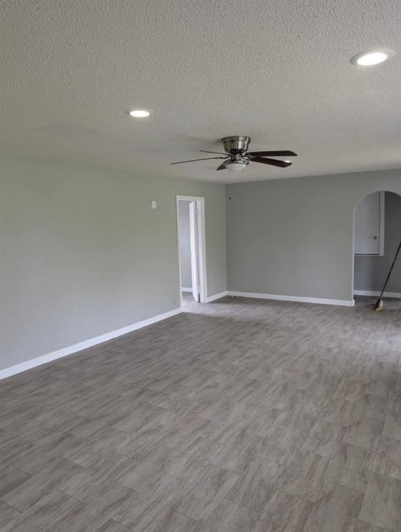 327 Primrose Road 1