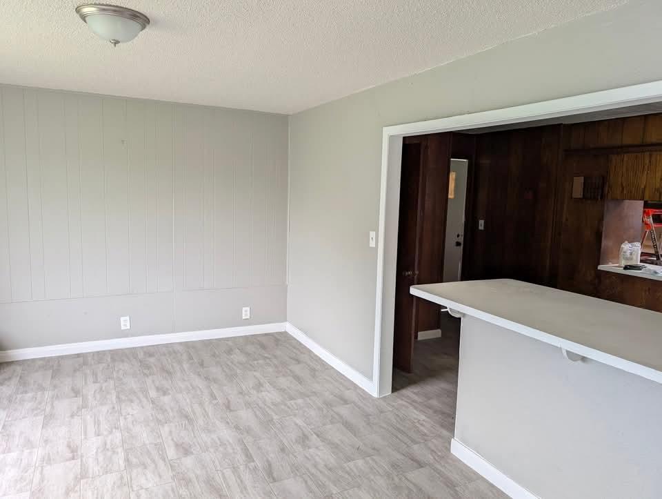 327 Primrose Road 1
