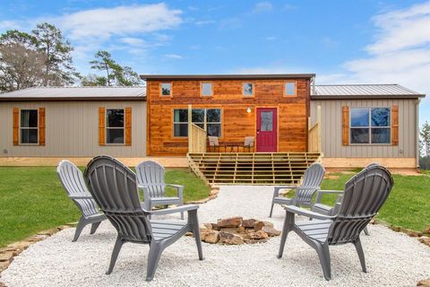 MLS: 24088362