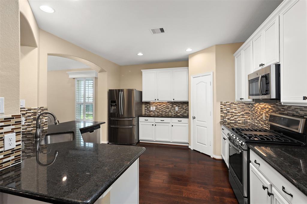 12521 Beacon Cove Drive, Texas City, Texas image 11