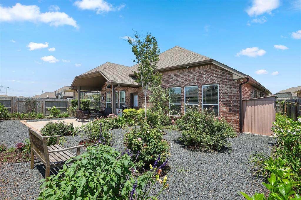 12521 Beacon Cove Drive, Texas City, Texas image 32