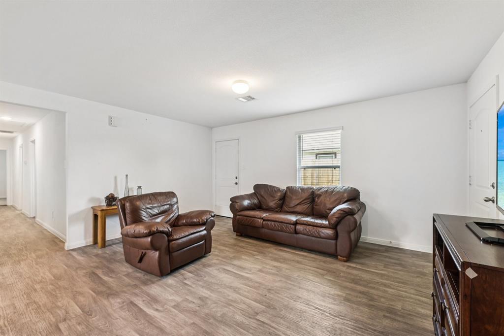 852 Road 5138