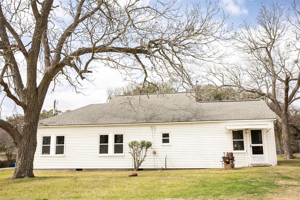 400 N Brazos Street, Burton, Texas image 17