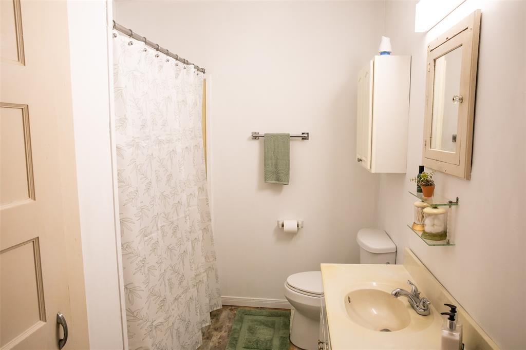400 N Brazos Street, Burton, Texas image 15