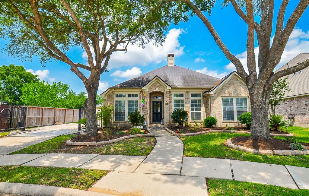 1542 Lake Pauline Court, Richmond, Texas image 1