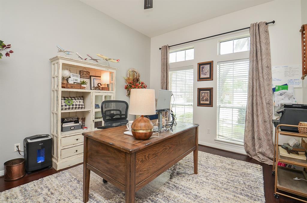 1542 Lake Pauline Court, Richmond, Texas image 5