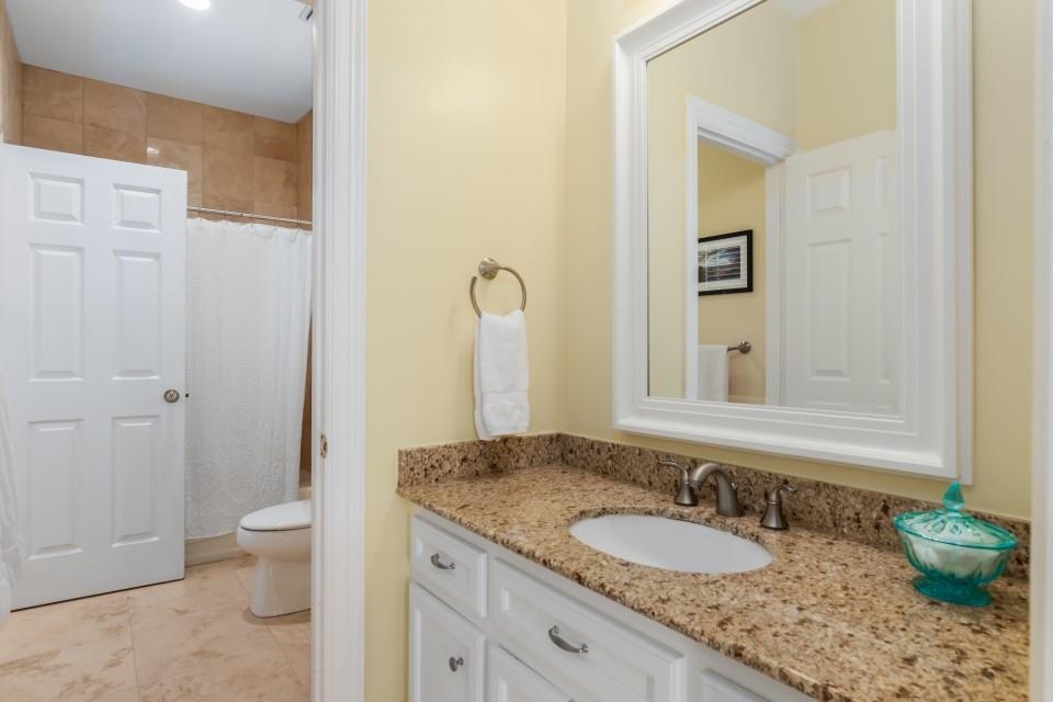 4425 Darsey Street, Bellaire, Texas image 26
